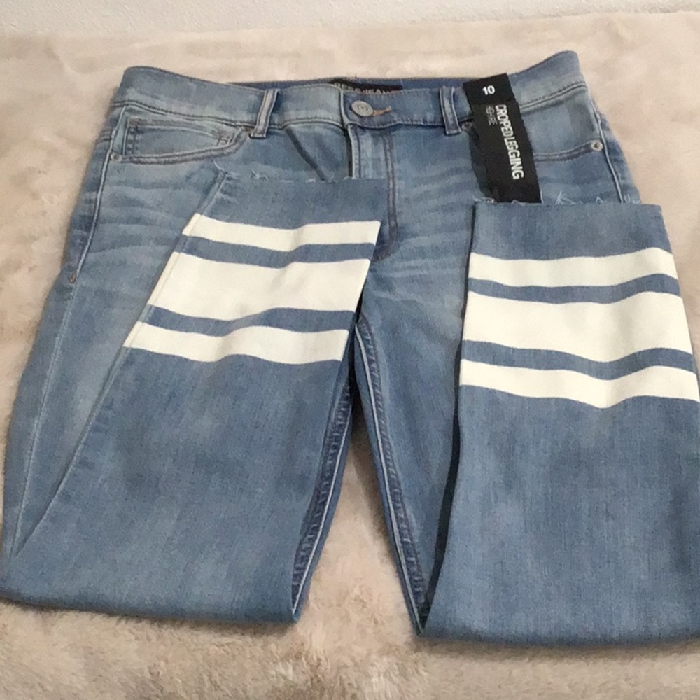 NWOT EXPRESS Light Wash Patch Denim Legging w/ Lined Bottom